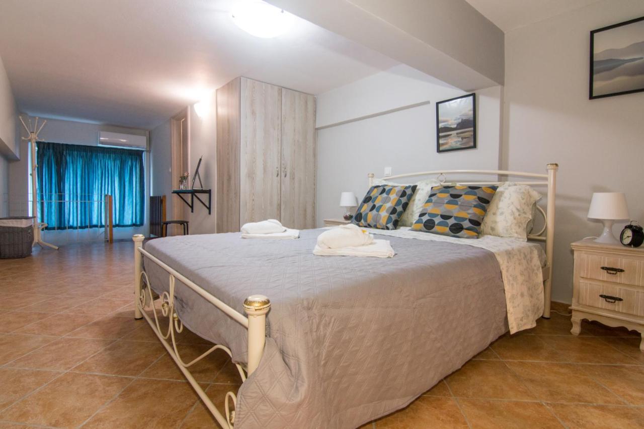Loft Renovated Flat 5' From The Old Town Corfu Apartman Corfu  Kültér fotó