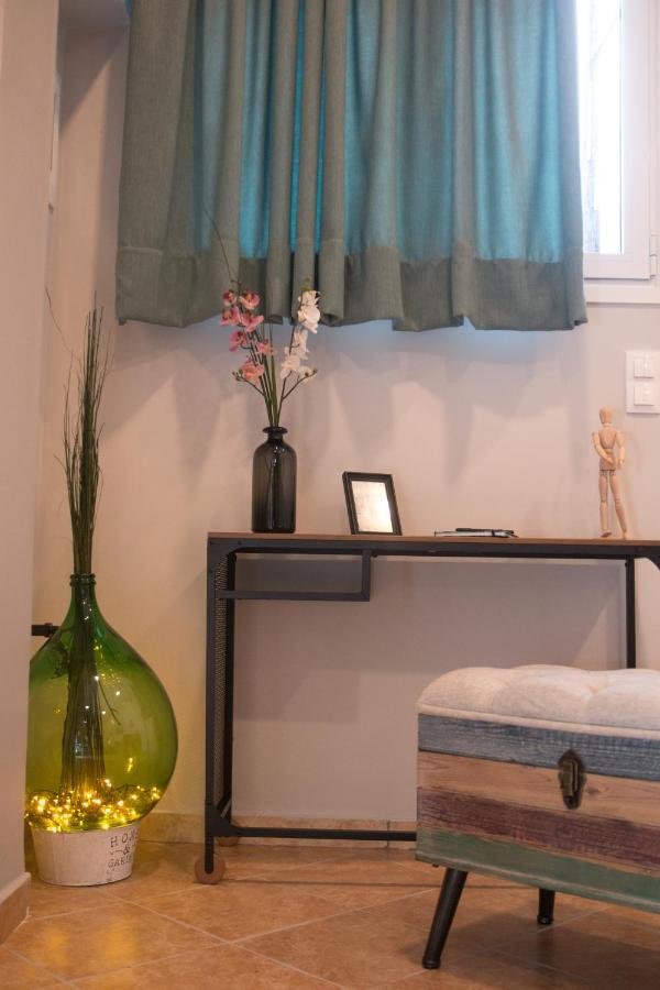 Loft Renovated Flat 5' From The Old Town Corfu Apartman Corfu  Kültér fotó