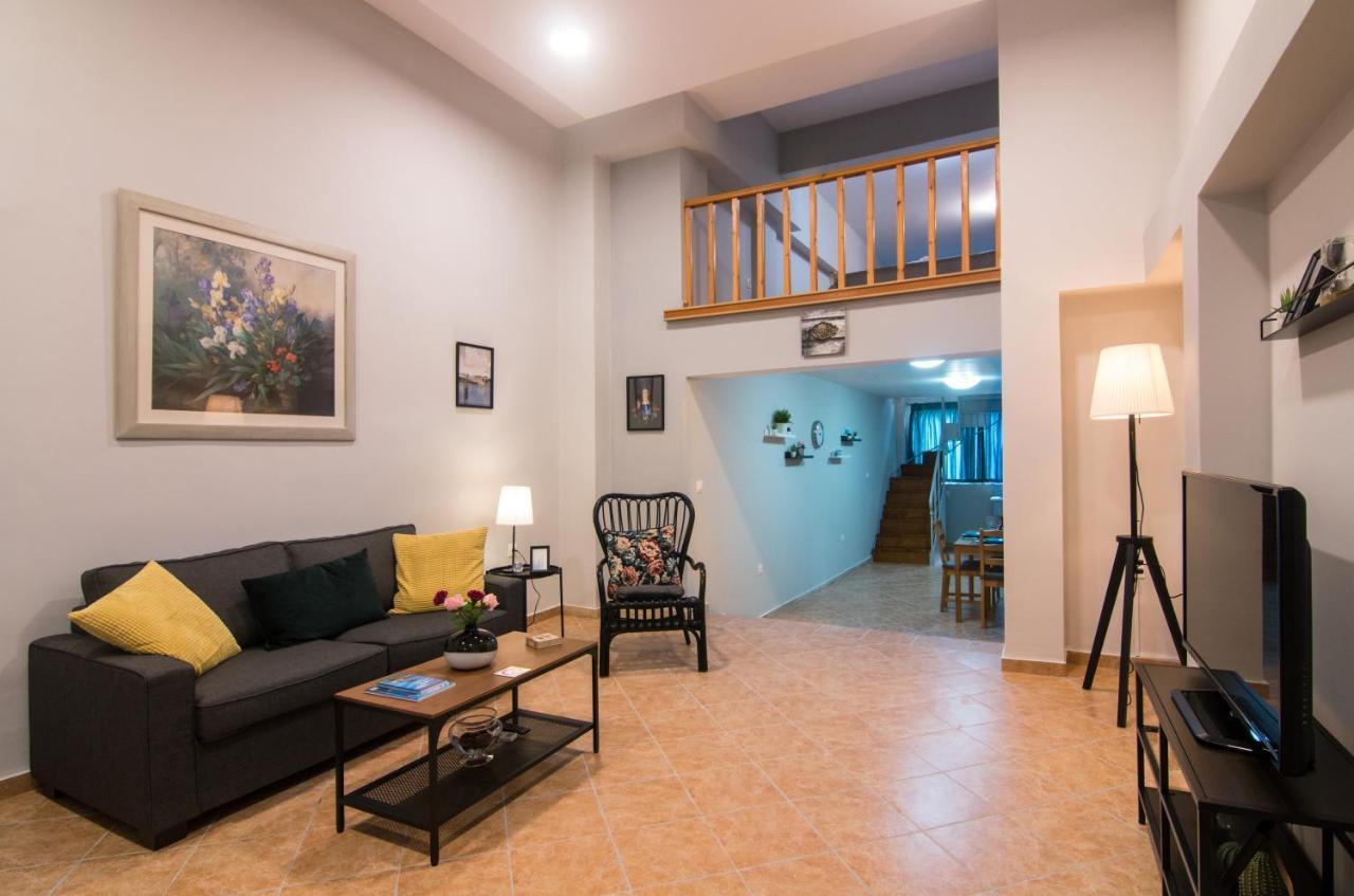Loft Renovated Flat 5' From The Old Town Corfu Apartman Corfu  Kültér fotó